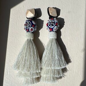 NWOT Tory Burch Horsehair Beaded Wood Tassel Clip on Earrings